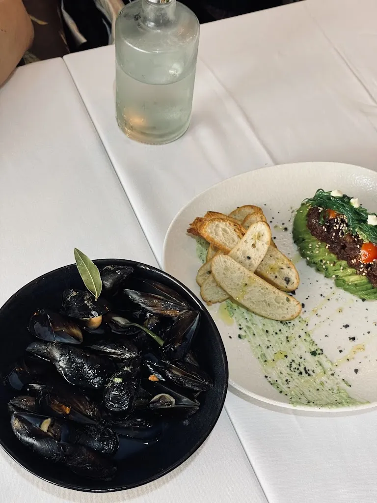 Carles Carrera_L'arbre de Juliette_Palamós_review