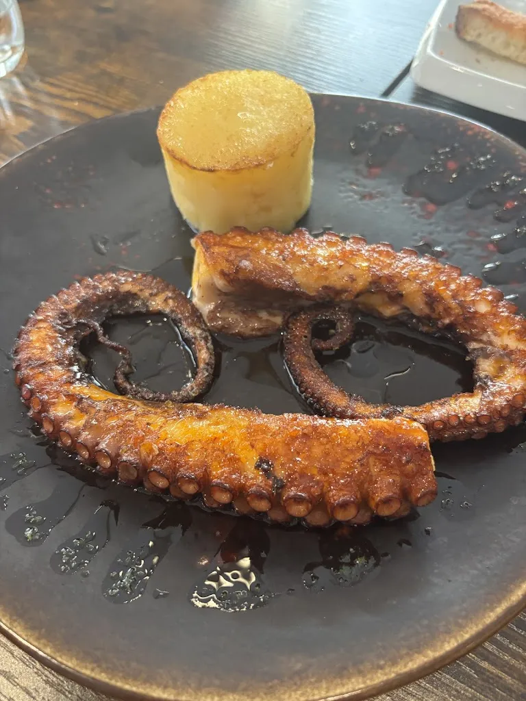 Stephen Whiteley_D’ TAPAS_Palamós_review