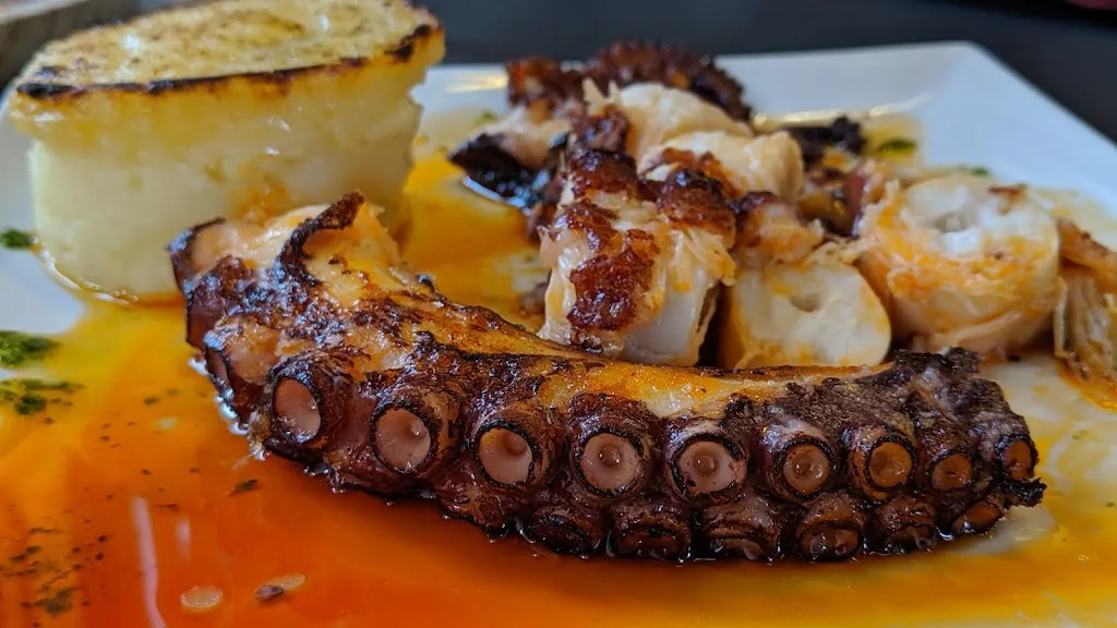 D’ TAPAS_Palamós_slider_image_3