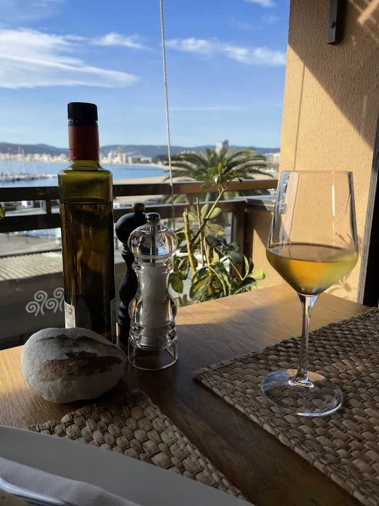 Julie L._Altamar_Palamós_review