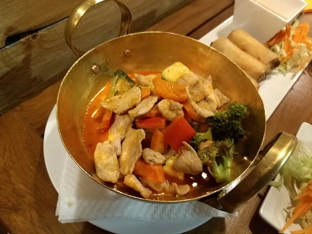 THAI Palamós_Palamós_slider_image_2