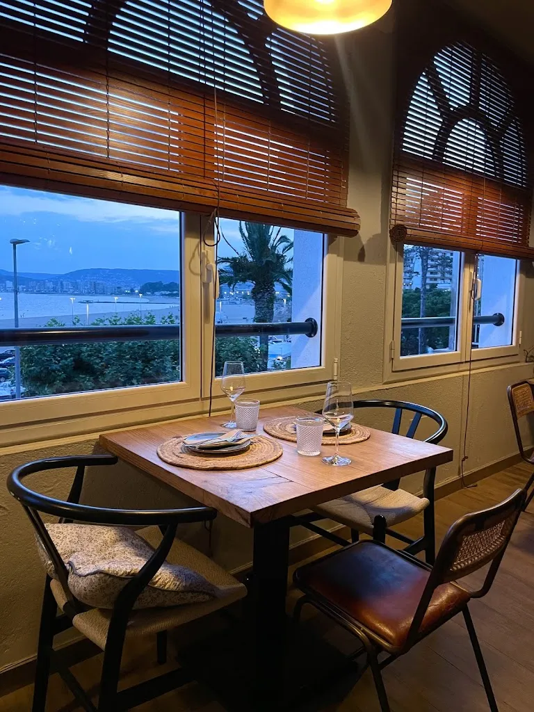Tel·lúric restaurant in Palamós