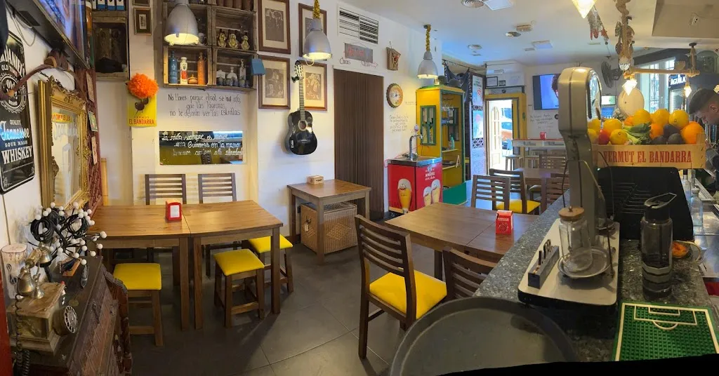 Cerveceria La Oveja Amarilla Retiro restaurant in Rabós