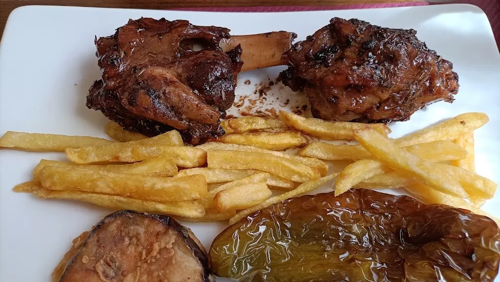 Restaurant Les Oliveres_Riudellots de la Selva_slider_image_2