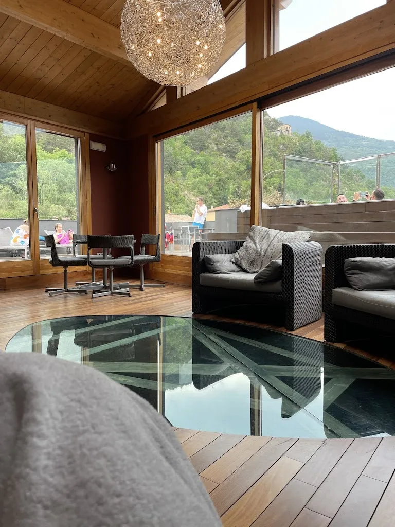 J Yun_Hotel Els Caçadors de Ribes_Ribes de Freser_review