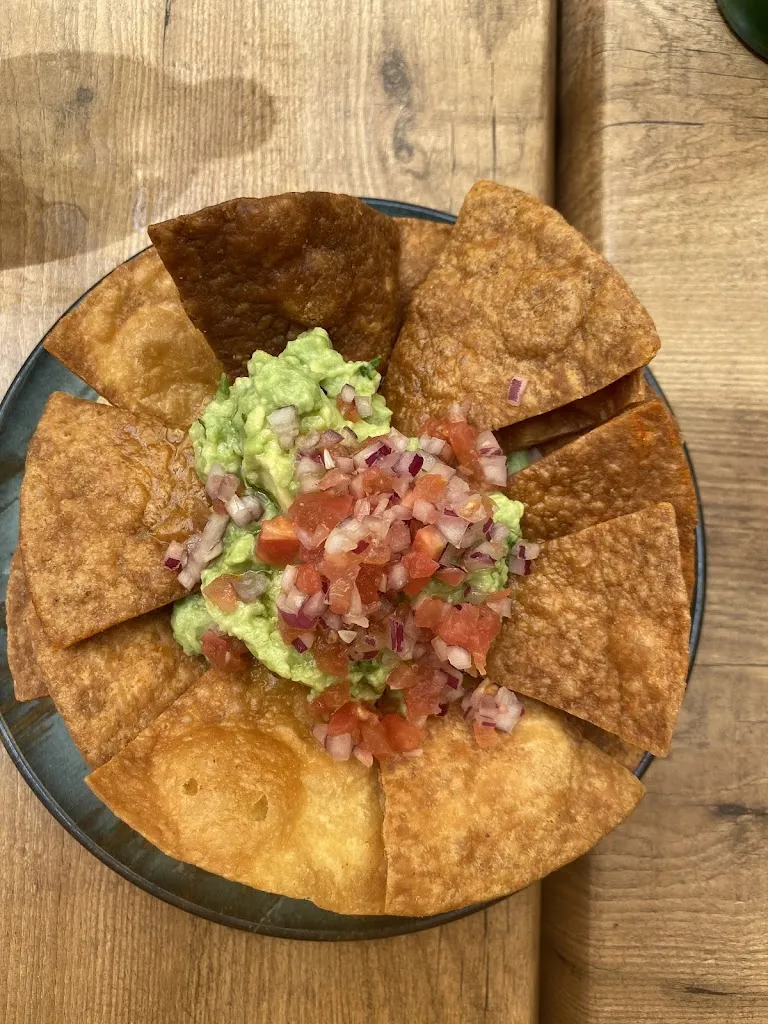 Georgia Thomas_Txots Roses_Roses_review