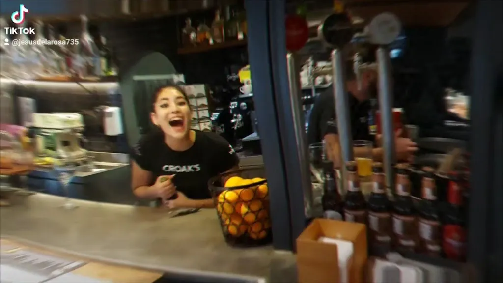 CROAK'S Roses_Roses_slider_image_2