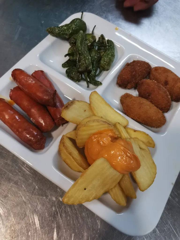 Restaurant Bajamar Buffet libre_Roses_slider_image_3