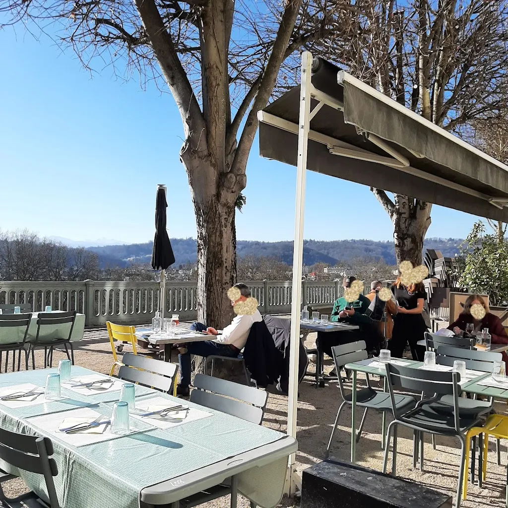 Le Poulet à 3 Pattes_Pau_slider_image_1