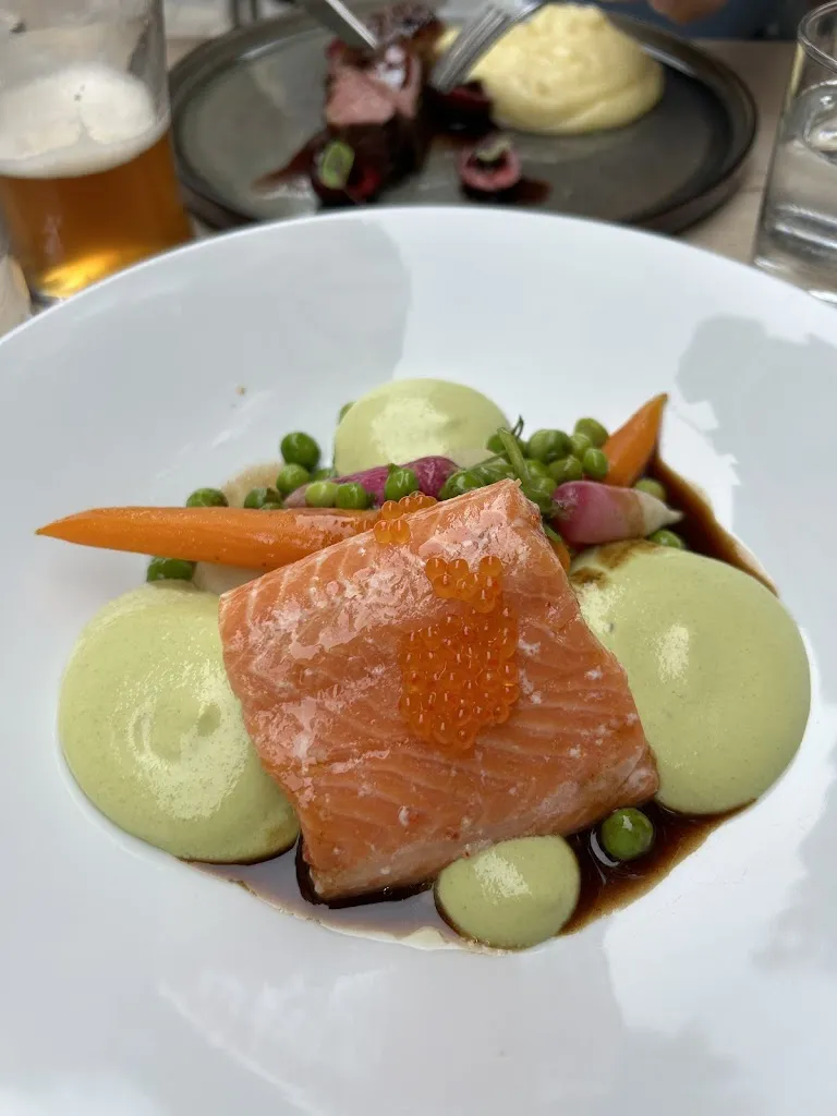 Christine Jordan_Resto Dit Vin_Pau_review