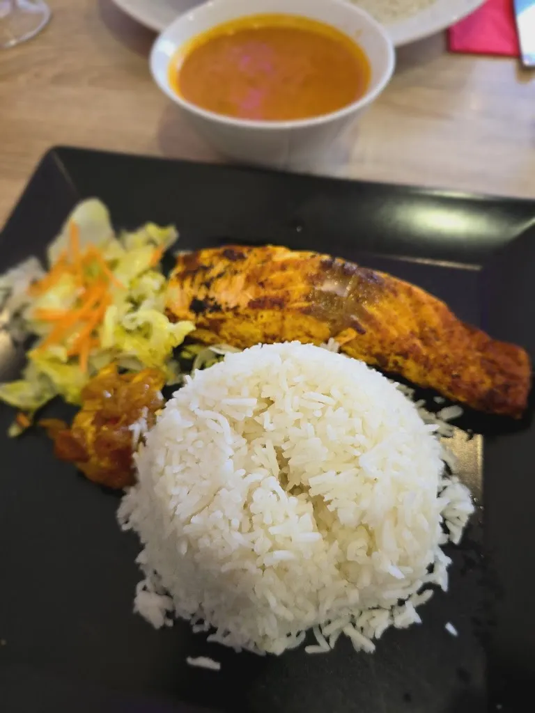 Hilmie_VTS BEST INDIAN_Pau_review