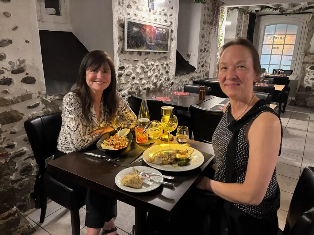 Nadine Johns_Le Canard Royal_Pau_review