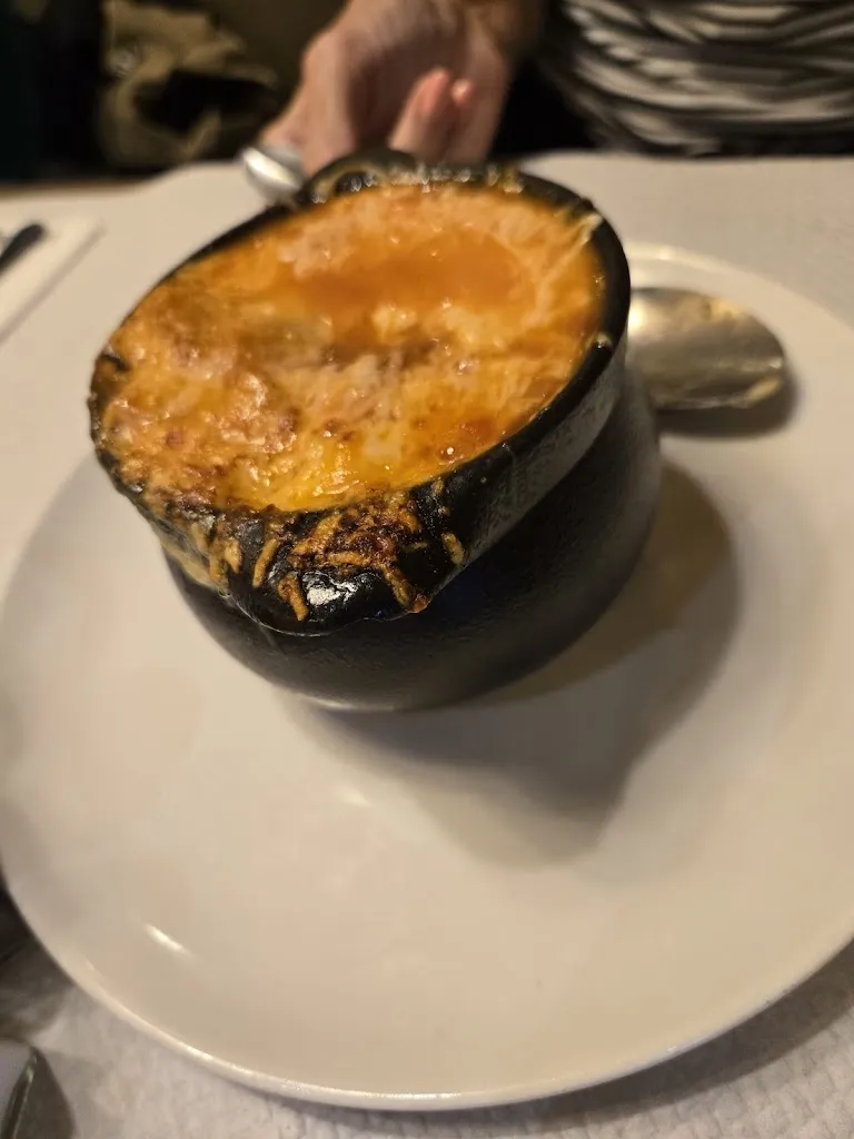 Sam Burroughs_Le Berry_Pau_review