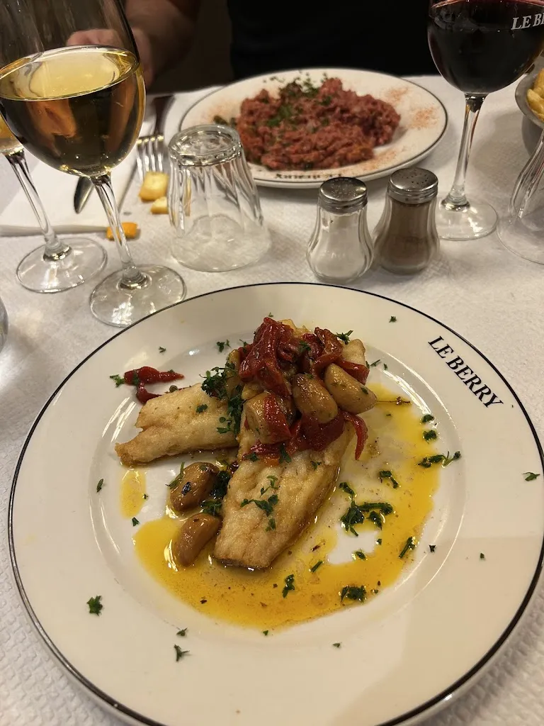 Le Berry_Pau_slider_image_2