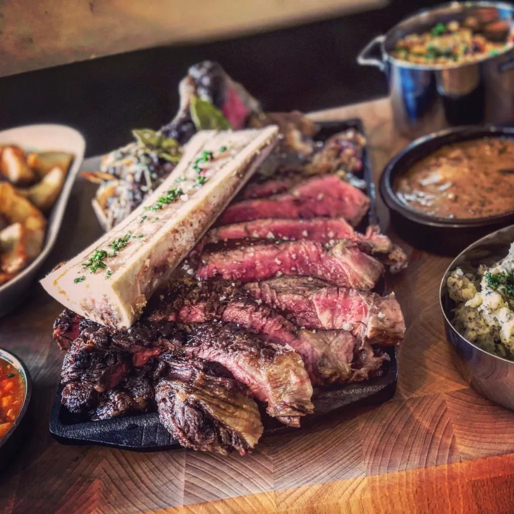 Gueuleton Pau_Pau_slider_image_3