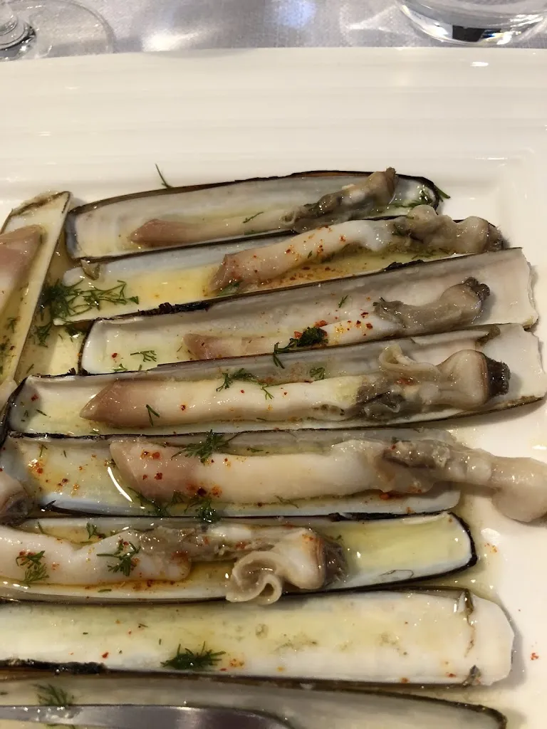 Jan Clarke Bell_L' Ardoise_Pau_review