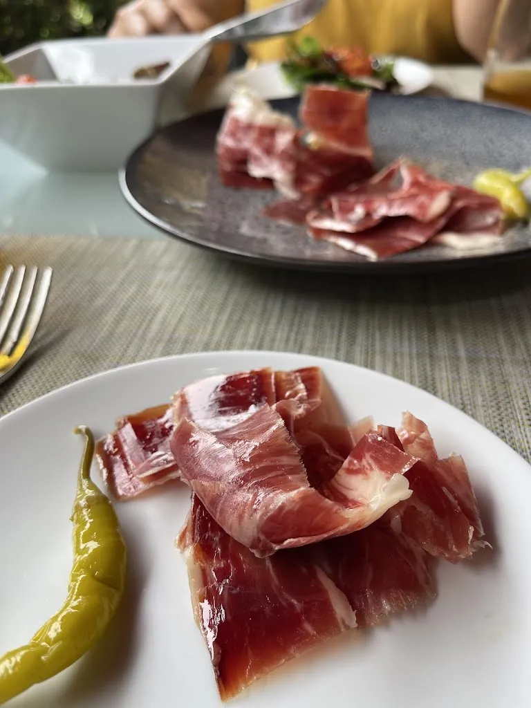 F LASSALLE L_Le Jeu de Paume_Pau_review