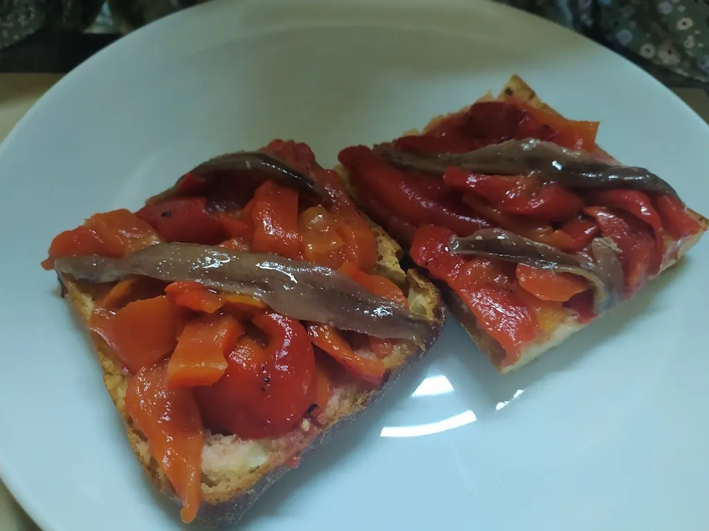 Silvia García_Bar El Revolt_Sant Jaume de Llierca_recensione