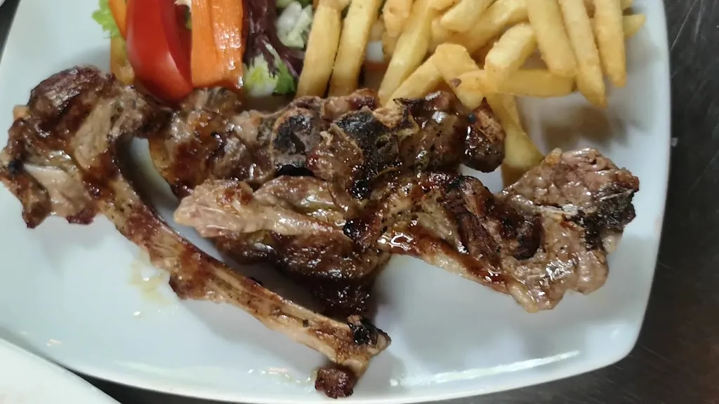 Bar - Oficina de Turisme L'Estació_Sant Feliu de Pallerols_slider_image_2