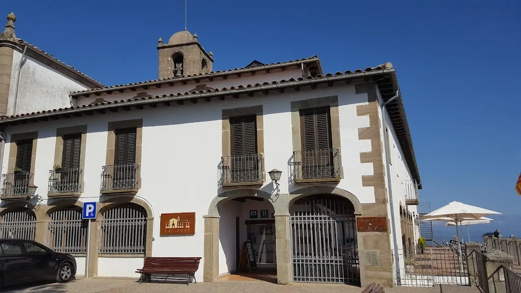 Hotel Restaurant Santuari de la Salut de Sant Feliu de Pallerols_Sant Feliu de Pallerols_slider_image_1