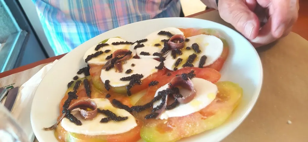 didacfj_Les Escoles_Sant Joan les Fonts_recensione