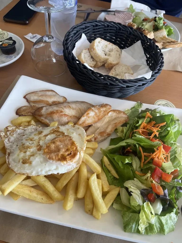 Les Escoles_Sant Joan les Fonts_slider_image_3