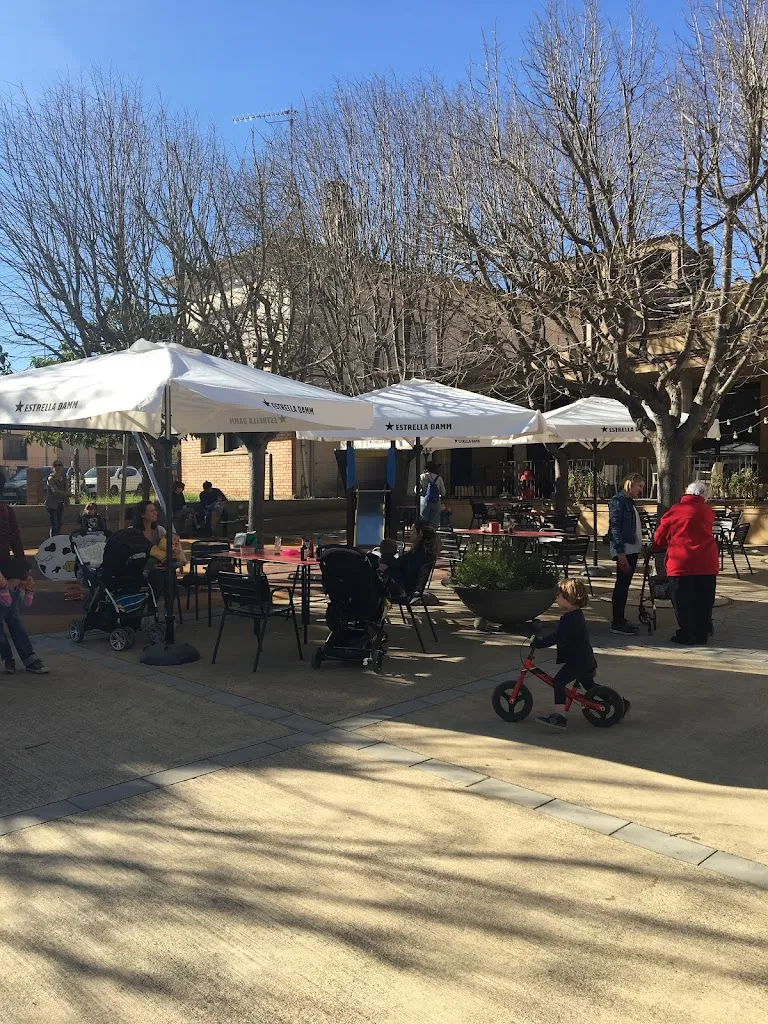 Bar El Social de Sant Jordi Desvalls restaurant in Sant Jordi Desvalls