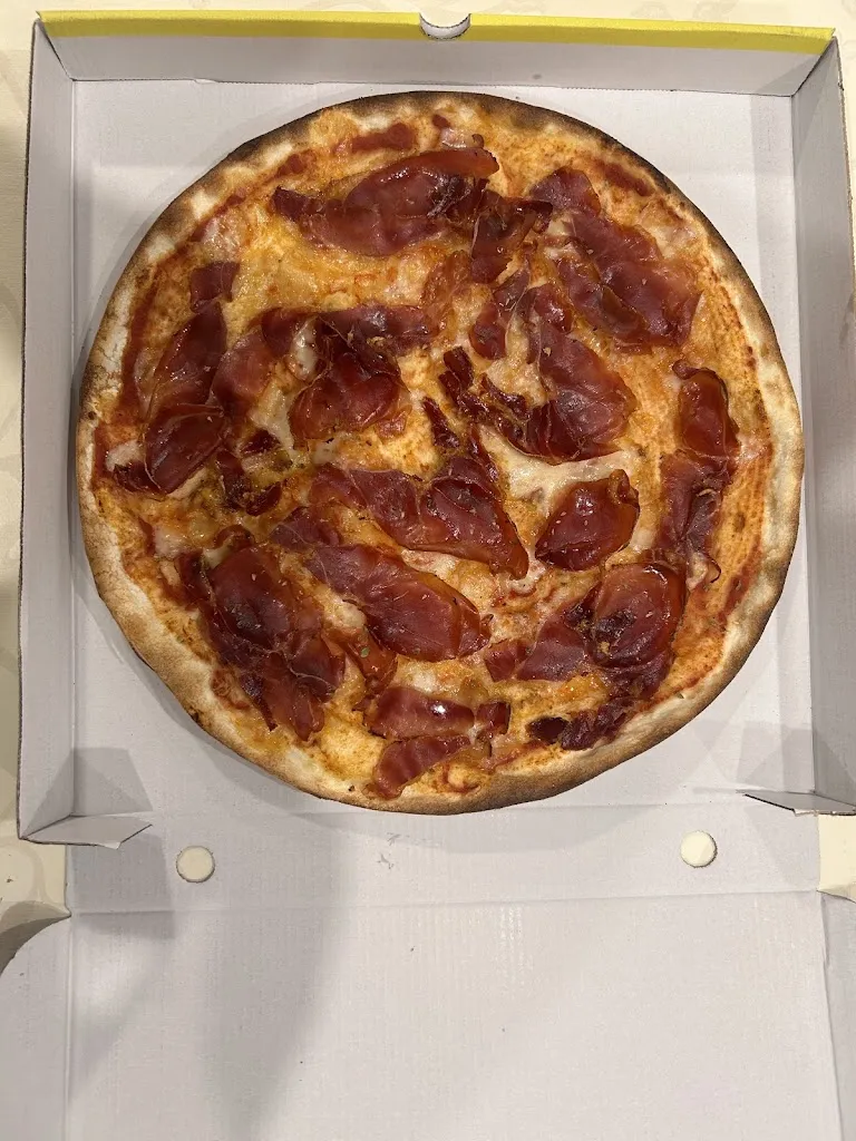 Marc Pujol Danés_PIZZA El Petit Obrador Sant Gregori_Sant Gregori_review