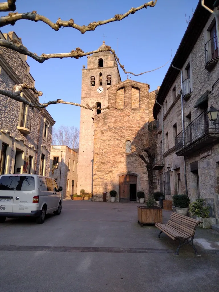 Neus Juan cc_Societat La Fraternitat_Sant Llorenç de la Muga_review