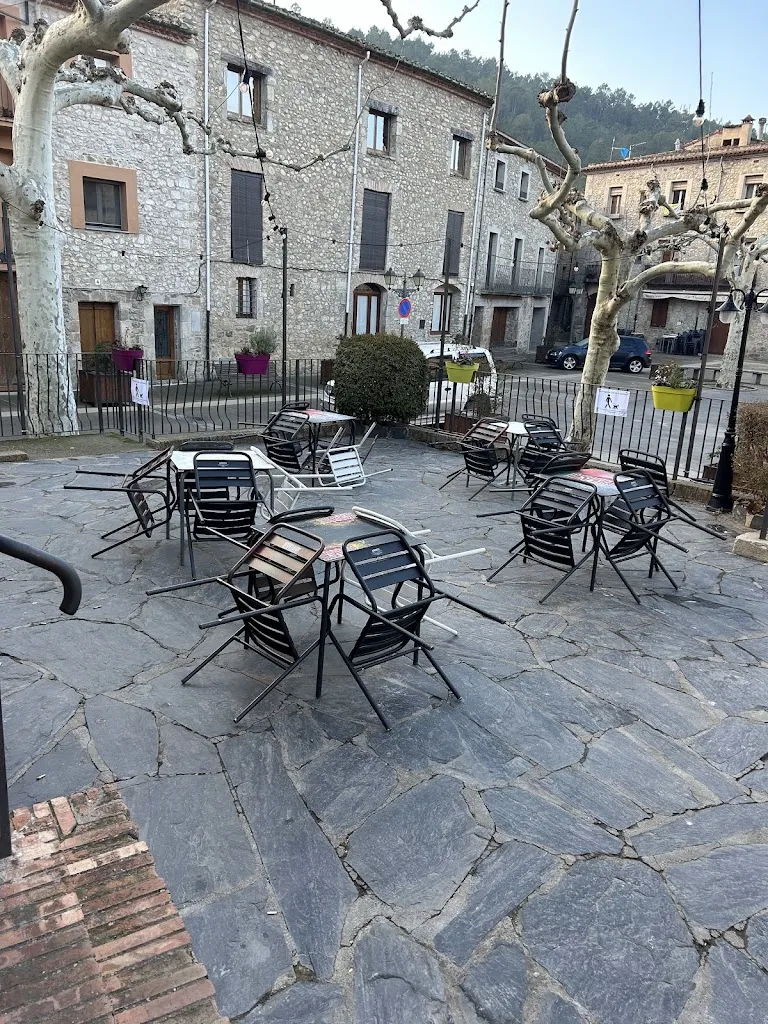 Societat La Fraternitat restaurant in Sant Llorenç de la Muga