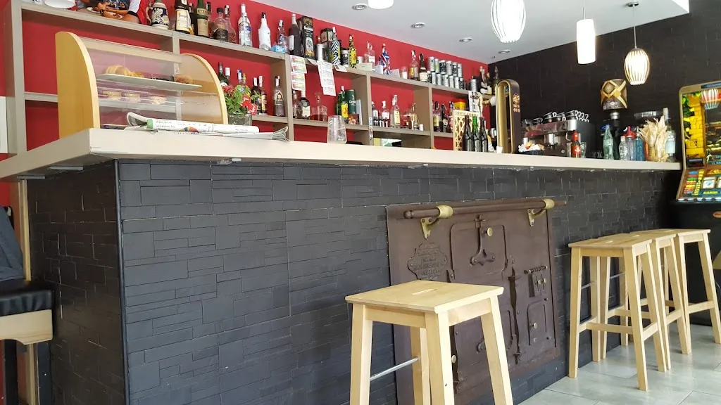 Cafeteria Bar La Serradora_Sant Pau de Segúries_slider_image_3