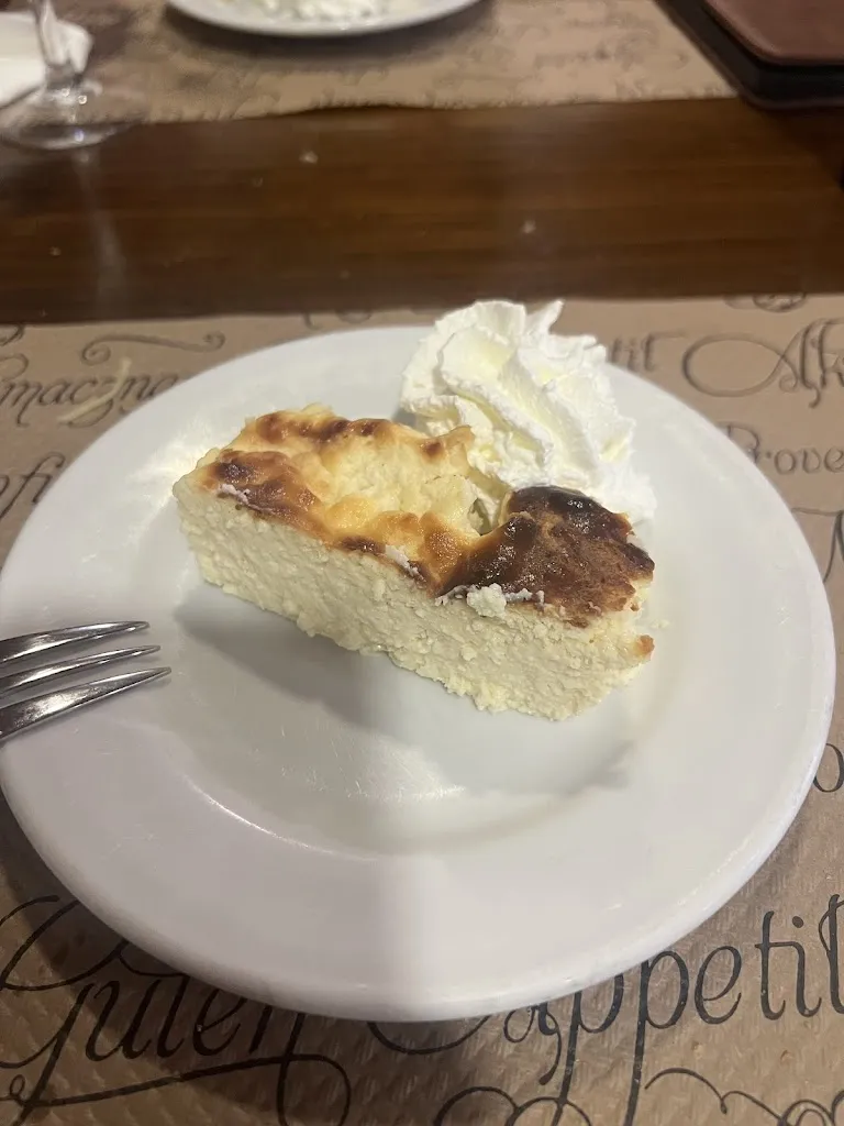 ile tippukivipuikko_Bar - Restaurant La Nau_Sant Pau de Segúries_avis