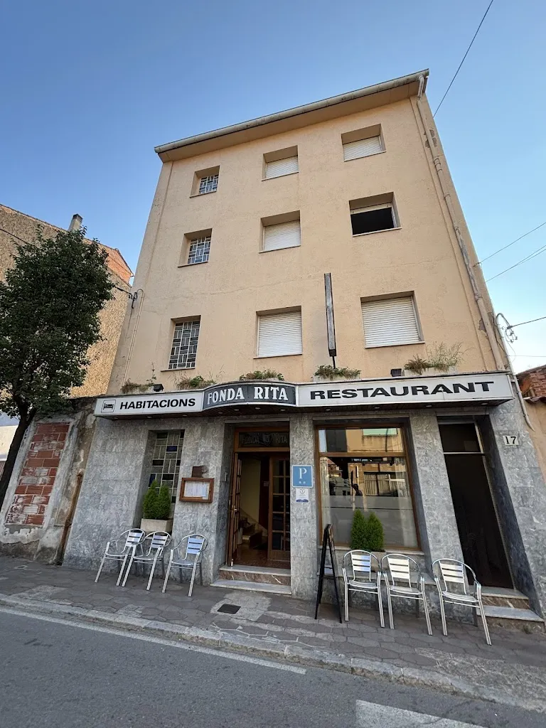 JR Armadàs_Fonda Rita_Sant Hilari Sacalm_review