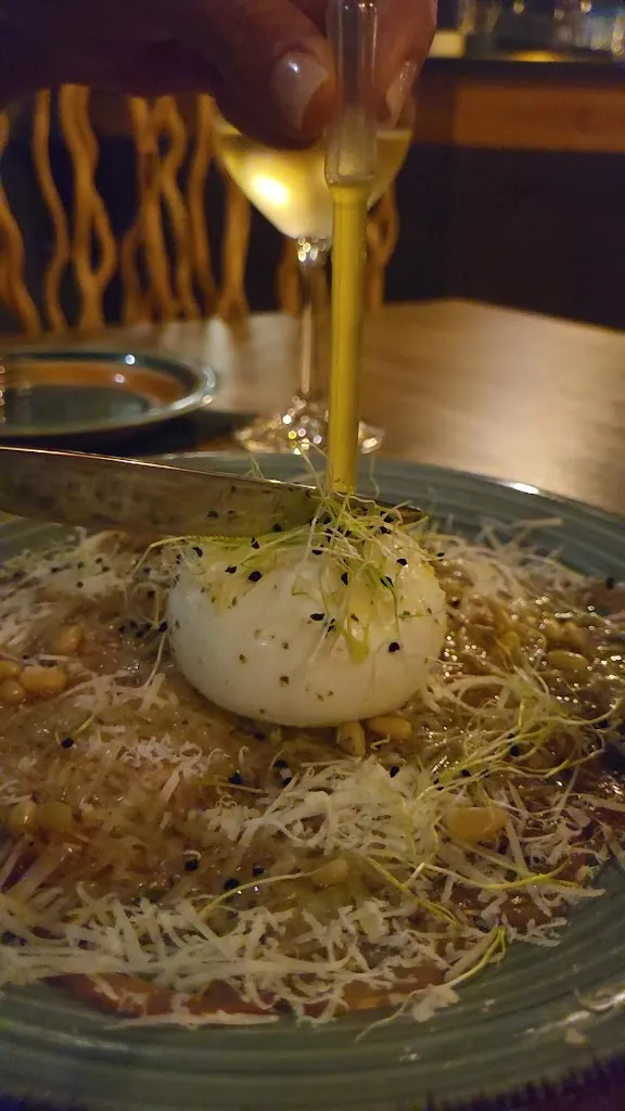 SAPS QUÈ RESTAURANT(TANCAT PER VACANCES FINS EL DIA 2 D’OCTUBRE)_Sant Hilari Sacalm_slider_image_2