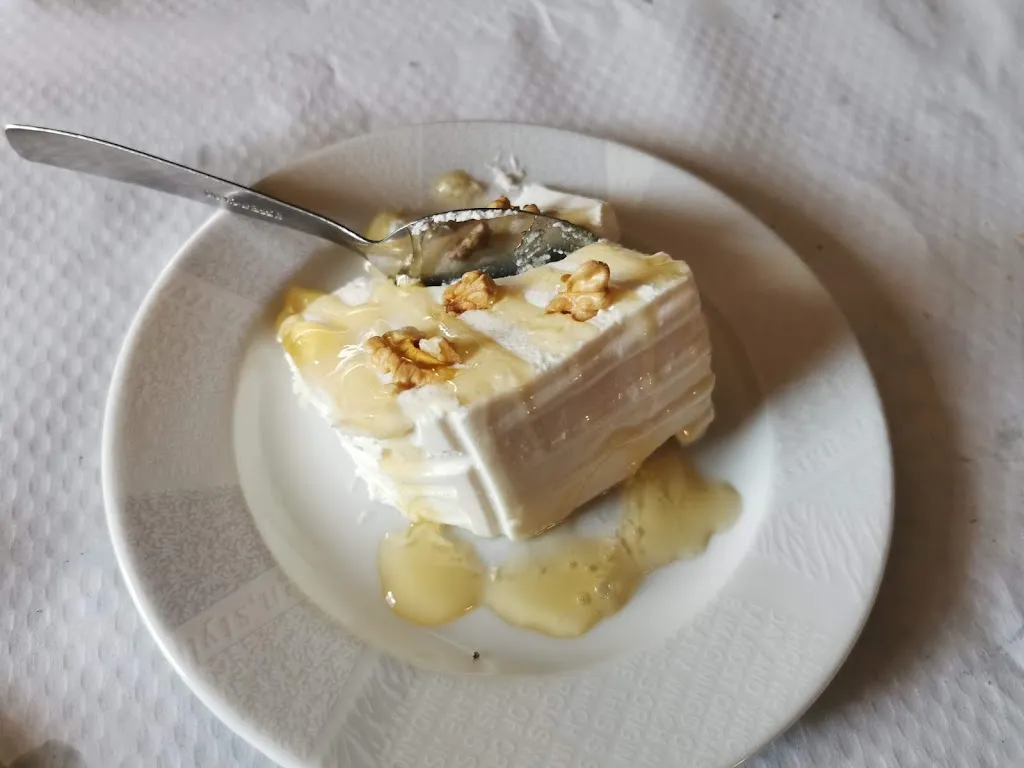 gloria Campamà_Restaurant L'Isard_Sant Hilari Sacalm_review