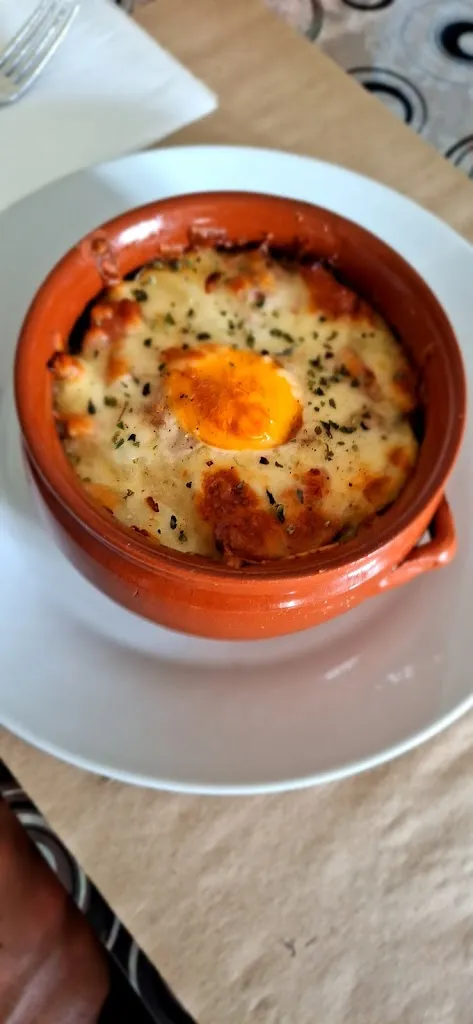 Carme Modol_Restaurant L'Isard_Sant Hilari Sacalm_review