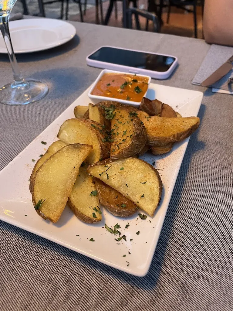 Cristina Conde_La Sal Restaurant_Sant Miquel de Fluvià_review