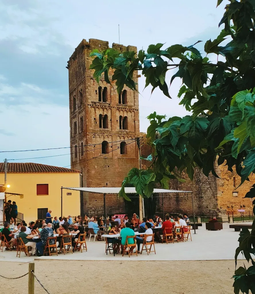 Xiringuito Sant Miquel de Fluvià restaurant in Sant Miquel de Fluvià