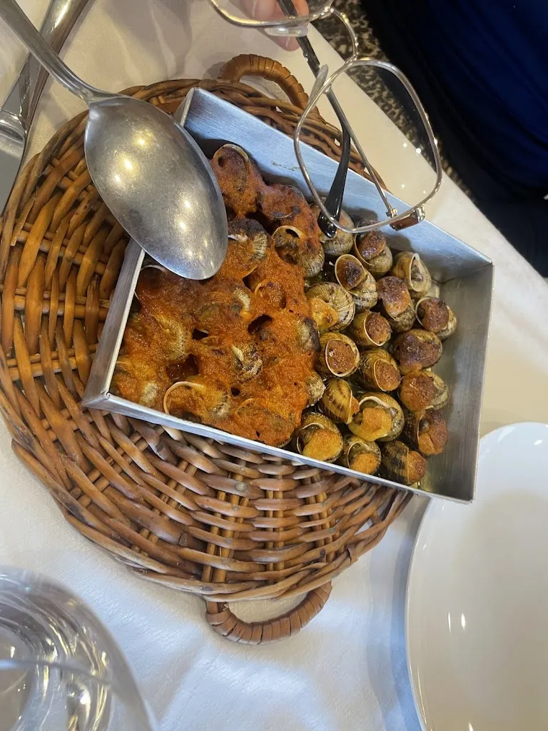 Mateu Rabell Vilarrubias_La Barca_Sant Julià del Llor i Bonmatí_review