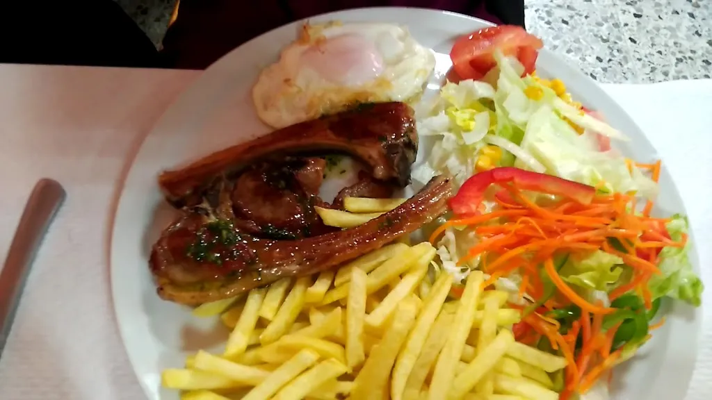 BAR RESTAURANT ROSES_Sant Julià del Llor i Bonmatí_slider_image_2