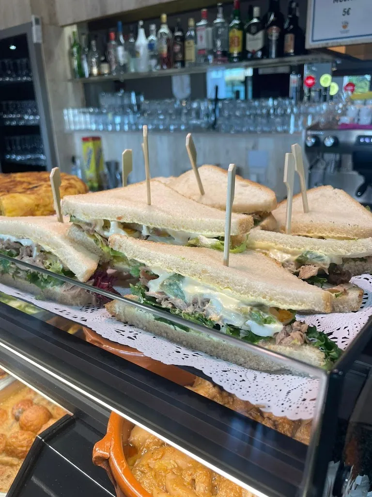 Menu_Restaurant Club Tennis Figueres_Santa Llogaia dÀlguema_image_6