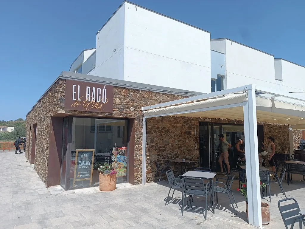 El Racó de la Vila a Vilajuïga restaurant in Santa Llogaia dÀlguema