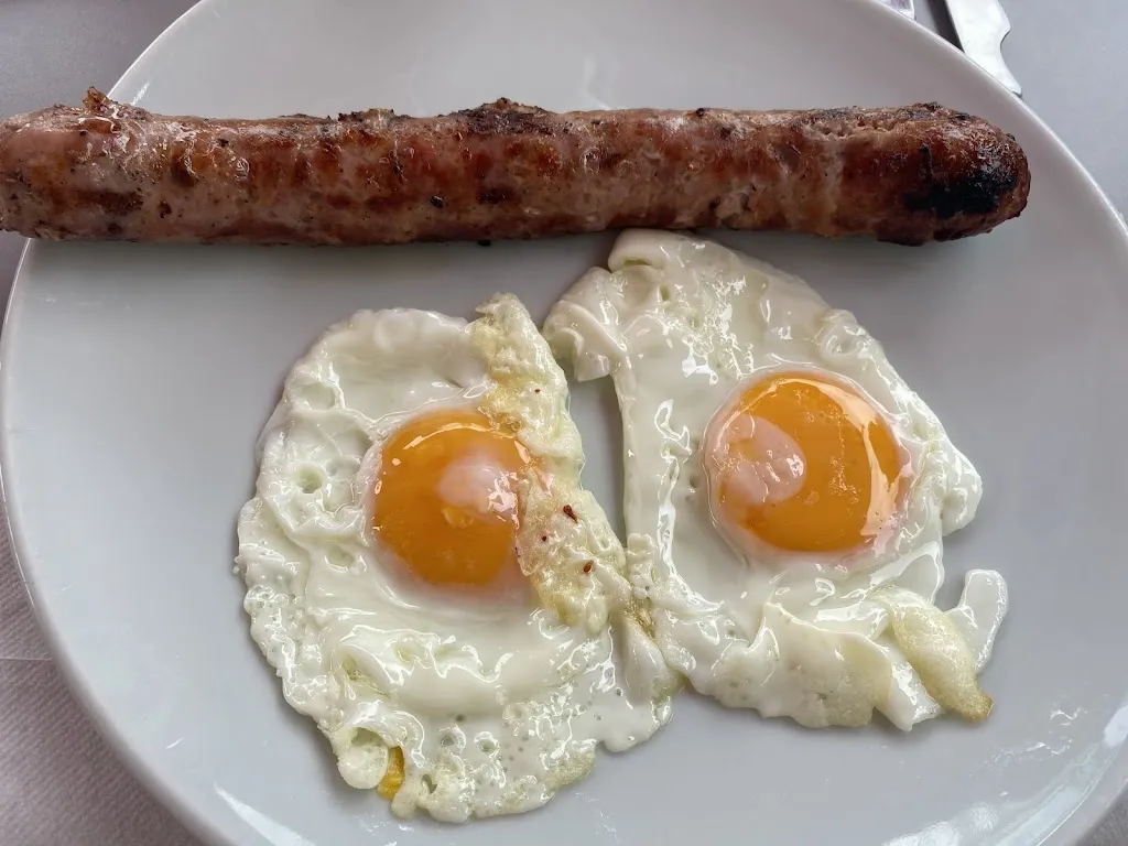 Vanesa Gonzalez_Bar i Restaurant Cal Fran_Santa Cristina dAro_review