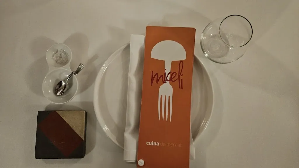 Rebecca Dent_Miceli_Selva de Mar La_review