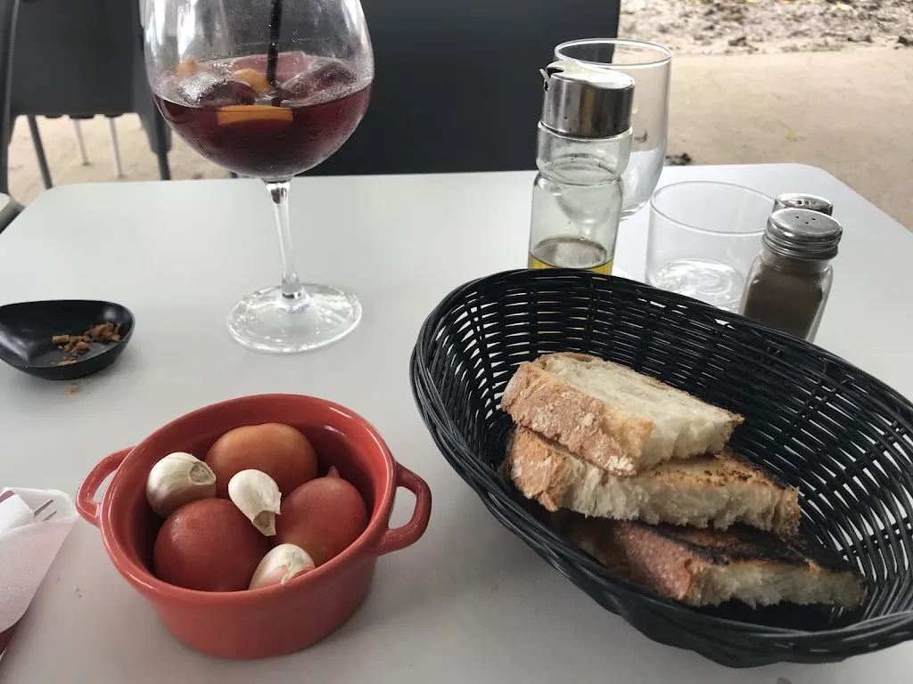 Serge_La Cantina del Camp de tir_Saus  Camallera i Llampaies_review