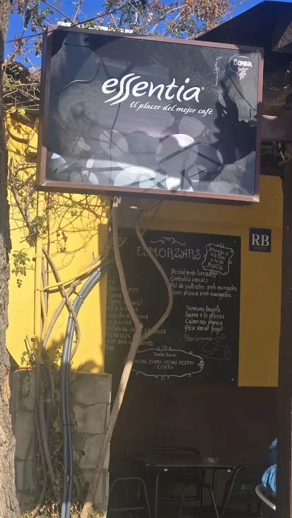 Menu_Bar-Restaurant Tramuntana_Saus  Camallera i Llampaies_image_4