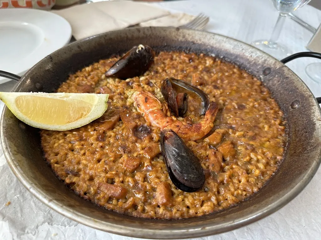 Bar restaurant bypass_Serinyà_slider_image_2