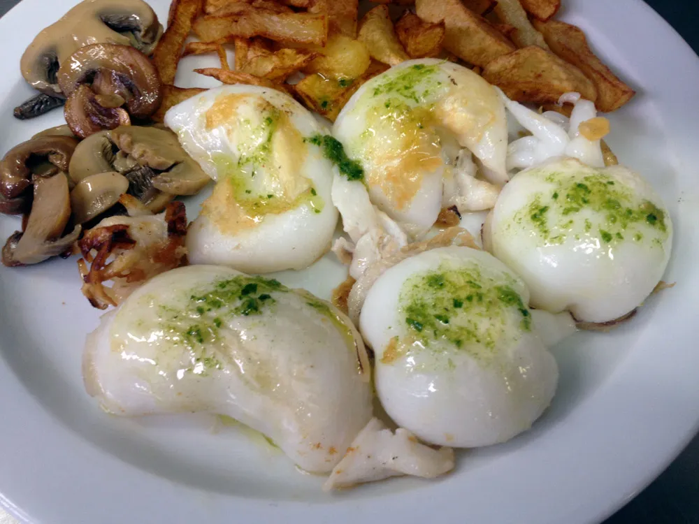 Restaurant Estació de Servei Güell, S.L._Serinyà_slider_image_2