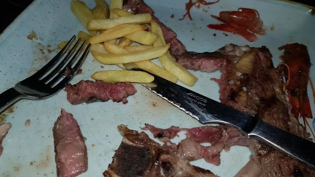 Jonathan Mitchell_La Sala de Farners_Santa Coloma de Farners_review