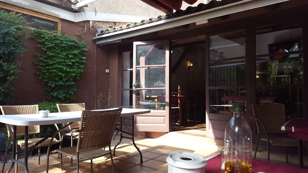 L' ARGOLLA PIZZERIA-HOTEL. Obert cada nit 19:30 h - 23:00 h restaurant in Santa Coloma de Farners